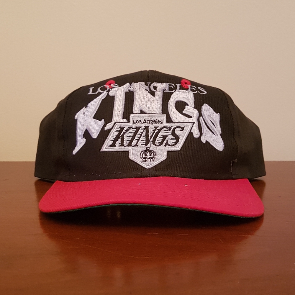 VINTAGE 90's NHL LOS ANGELES KINGS SNAP BACK